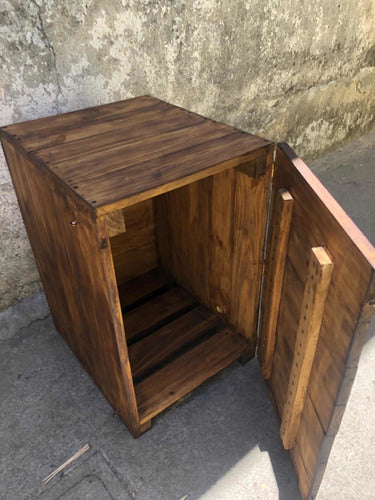 Mueble Cubre Garrafa Cerrado Con Puerta En Madera Nogal 2