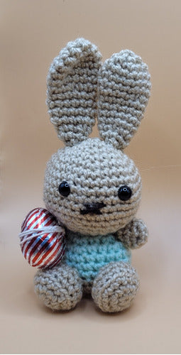 Pata.de.lana.amigurumis Handmade Easter Bunny + Milk Chocolate Egg 1