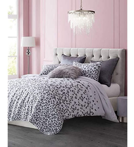 Juicy Couture JYZ010918 3-Piece Pearl Leopard Quilt Set 0