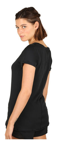 Under Armour Heatgear Women's T-Shirt in Black and White | Dexter 1