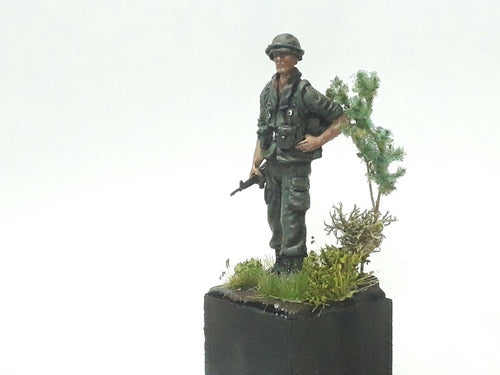 Unique 1/32 or 54mm USA Soldier in Vietnam Figure 0