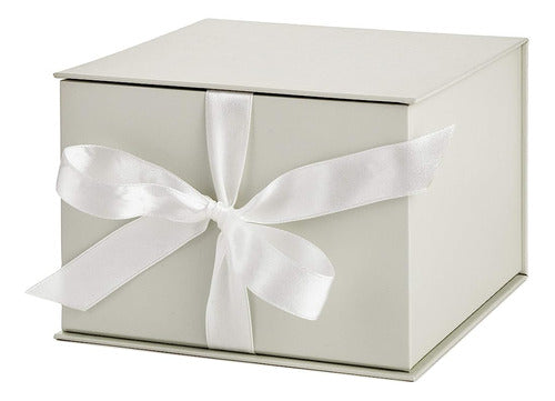 Hallmark 7  Caja De Regalo Blanquecina Con Tapa Y Relleno De 4