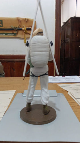 3D Skier Soldier 25cm Tall 2