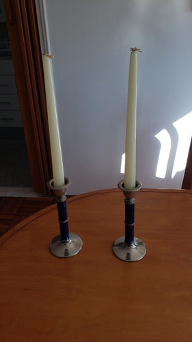 Par De Candelabros De Platina Con Las Velas Largas 3