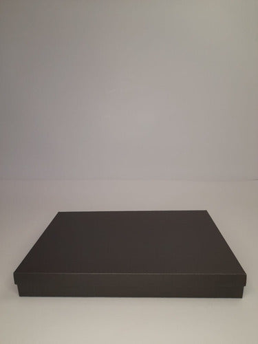 Gift Box Bk Carton B/t 32x21x4 2