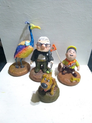 Artesanal Carl, Russel, Kevin, Dug De Up Porcelain Figurine 1