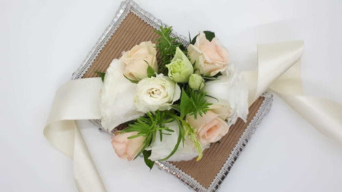 Vav_selman.bouquets Corsage for Brides, 15th Birthday, Godmothers, Graduates, Etc Weddings 0