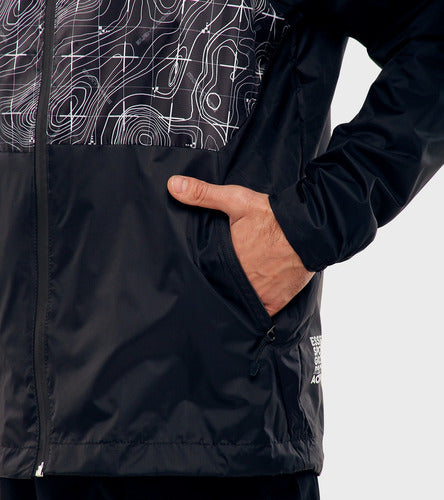 Montagne Chase Windbreaker Jacket for Men 6