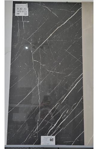 Cedasa Porcelánico Pulido Negro Marquina Vetas Blancas 56x113 Rect. 2