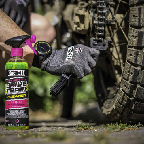 Muc-Off Chain Cleaner for Motorcycles and Bikes - Biodegradable Liquid 1