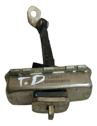 Limitador De Porta Traseira Direita Jac J3 2011 2012 1.4 2