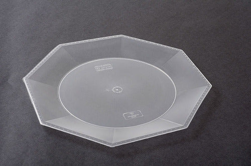 Disposable Large Octagonal Plastic Plates (Pack of 10) 4
