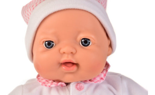 La Le Lu Real Expressions Muekitas Doll Speaks Cries and Snores TV! 1