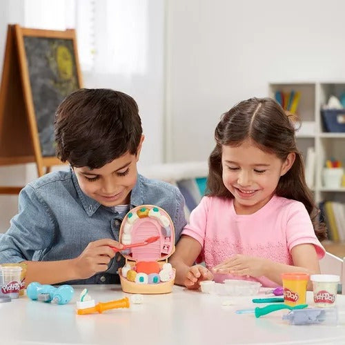 Play-Doh Dentist Fun Set with Accessories 7