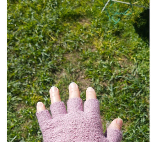Pink Fingerless Gloves / Youthful Fashion 2023 1