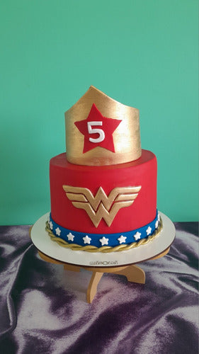 Misolti Wonder Woman Cake 1