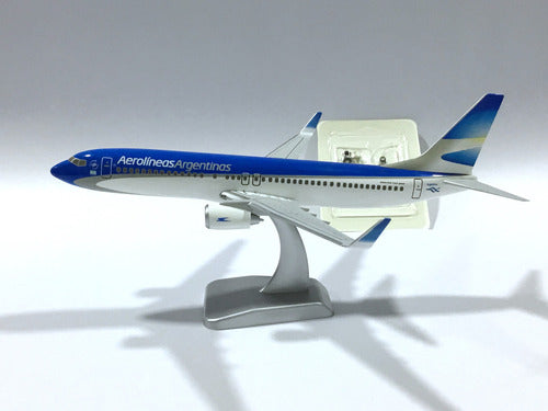 Hogan Wings Boeing 737-800 Scale Model, Aerolineas Argentinas, 1:200 2