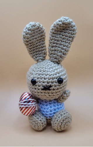 Pata.de.lana.amigurumis Handmade Easter Bunny + Milk Chocolate Egg 2