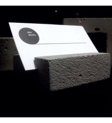 IWA Diseño Minimalist Cement Cardholder for Desk 2