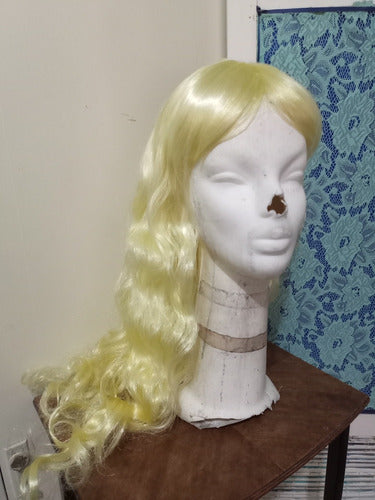 Peluca Amarilla Larga Corte Desgarrado By La Parti Wigs! 1