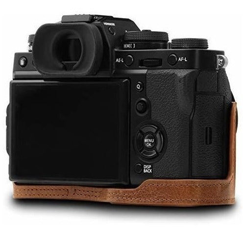 MegaGear Genuine Leather Camera and Strap Always Ready Medium 5