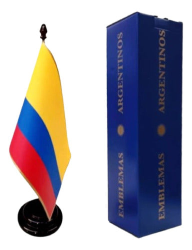 Emblemas Argentinos Premium Wooden Desk Flagpole with Colombia Flag 0