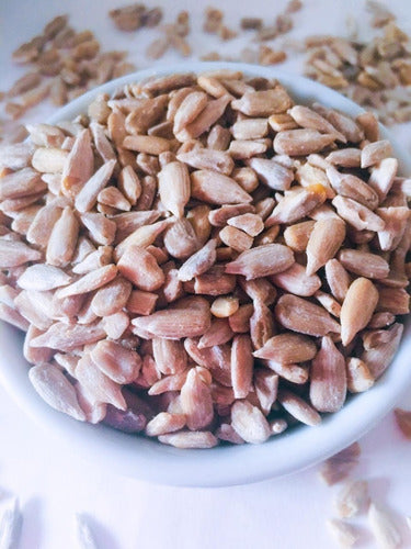 Peeled Sunflower Seeds 500g by Belvedere 1