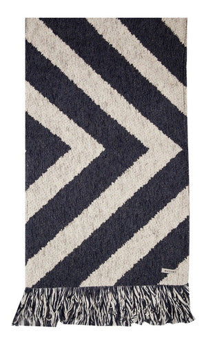 Huitrú Chenille Zig Zag Table Runner 1.60m X 0.36cm 3