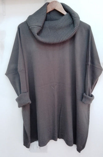 Maxi Oversized Sweater with Wide Long Neck. Black Fuchsia 19