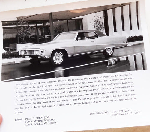 Buick Electra 1969 Coupe Original Advertising Photo 0