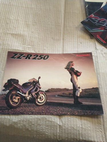 Kawasaki Zz-R 250 Original Brochure from Japan 4