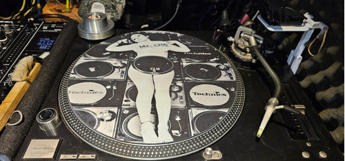 Technics Mujer Slipmat Paño Latex DJPROAUDIO 1