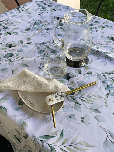 Stain-Resistant Printed Gabardine Tablecloth Repels Liquids 3m 1
