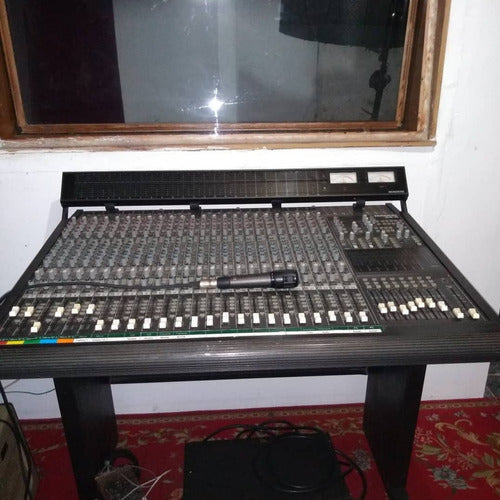 Consola De Audio Mackie 24 / 8 0