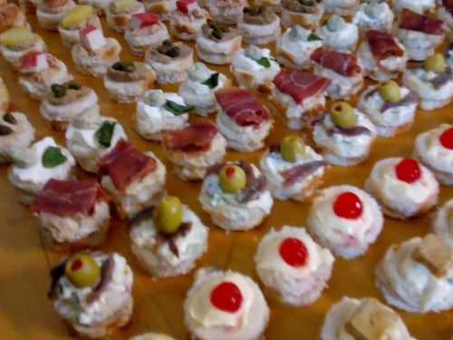 25 Canapes + 25 Bruschettas Premium 1