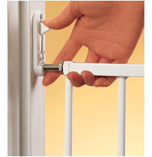 KidCo Safeway Gate White 2475 A 435 1