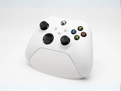 Minimalist Xbox One Joystick Stand 2