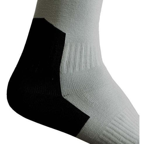 STX Thermal and Compression Outdoor Microfiber Socks 1