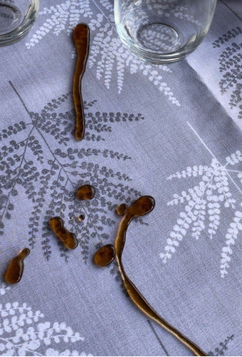 Stain-Resistant Printed Gabardine Tablecloth Repels Liquids 3m 11