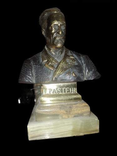 Busto De Pasteur 0