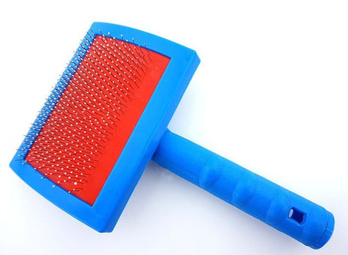 Medium Curve Brush for Dogs and Cats with Protected Tips 1