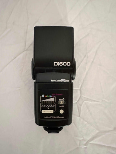 Flash Nissin Di600 1