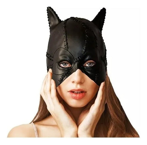 Catwoman Costume Kit Combo - Latex Mask, Claw Gloves, Whip Set 1