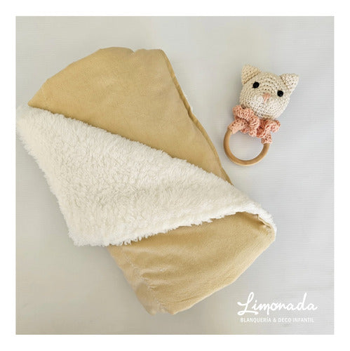 Limonada Corderito Blanket + Decorative Pillow 1