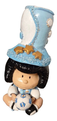 MEGUSTAQTEGUSTE Mafalda Champion Figure in Cold Porcelain with Accessories 1