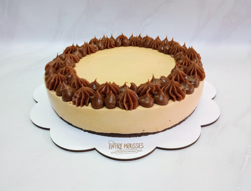 Sweet Dulce De Leche Cake for Your Dessert Table - Entremousses 2