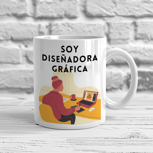 Waved Taza Recibimiento Soy Diseñadora Gráfica 1