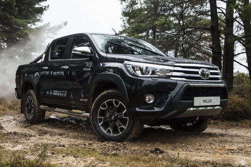 Parrilla Superior Derecha Rotula Toyota Hilux (2005/2020) 3