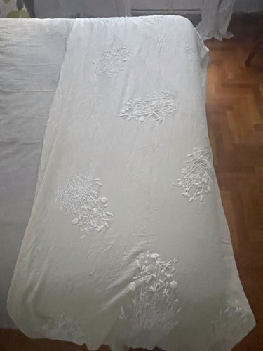 Queen Size Cotton Gauze Throw Bedspread with Málaga Print 0