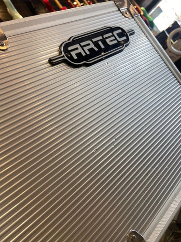 Hard Case for Pedals Artec with Display Detail 0
